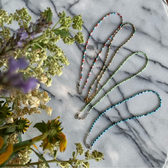 Beaded colorful Handmade necklace in green - Picture 4 of 6